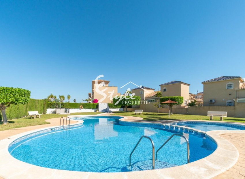 Resale - Apartament  - Punta Prima