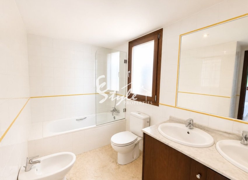 Resale - Apartament  - Punta Prima