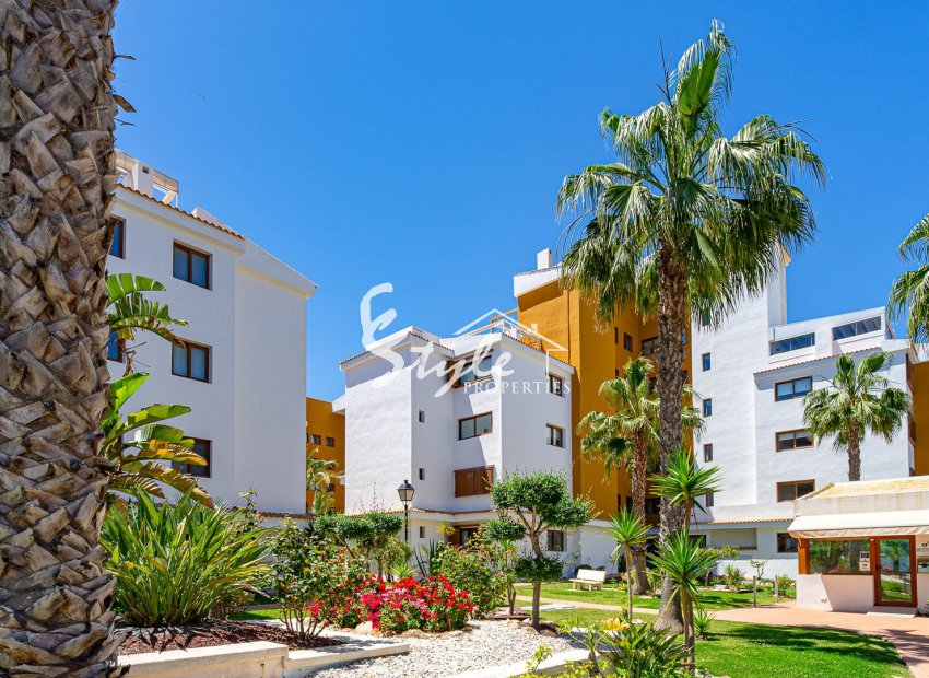 Resale - Apartament  - Punta Prima