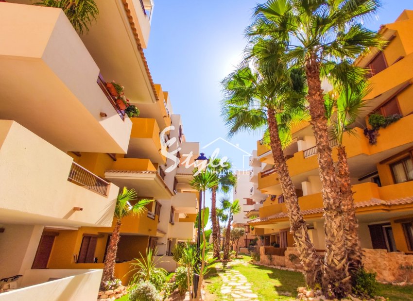 Resale - Apartament  - Punta Prima