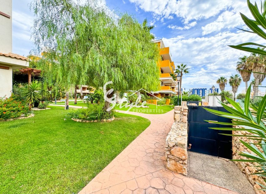 Resale - Apartament  - Punta Prima