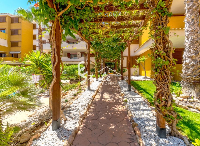 Resale - Apartament  - Punta Prima