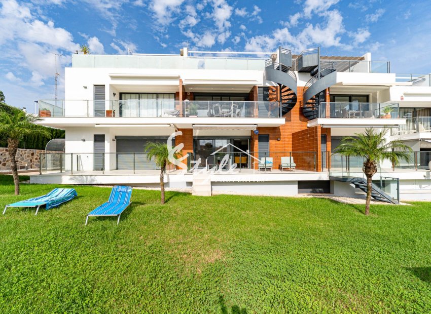 Resale - Apartament  - Punta Prima