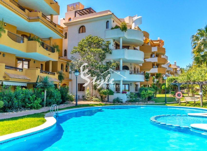 Resale - Apartament  - Punta Prima