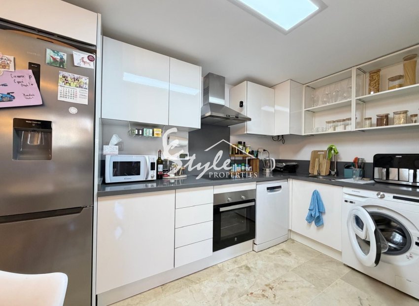 Resale - Apartament  - Punta Prima