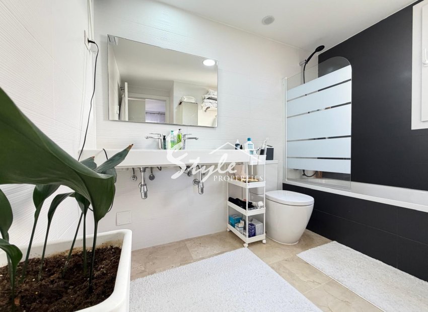 Resale - Apartament  - Punta Prima