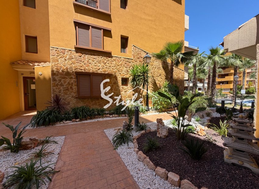 Resale - Apartament  - Punta Prima