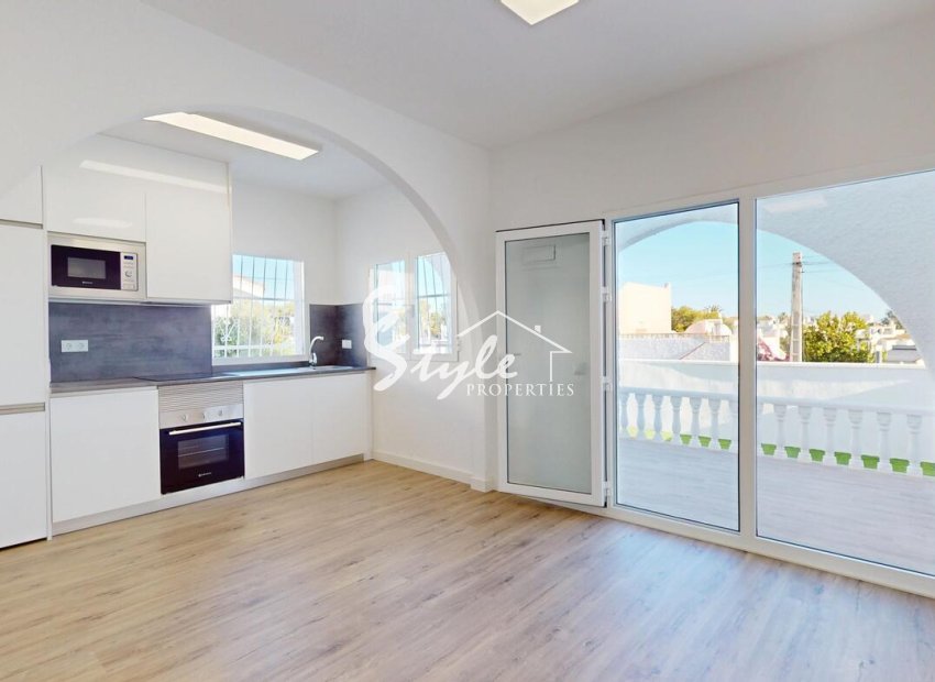 Resale - Apartament  - San Miguel De Salinas - Orihuela Costa