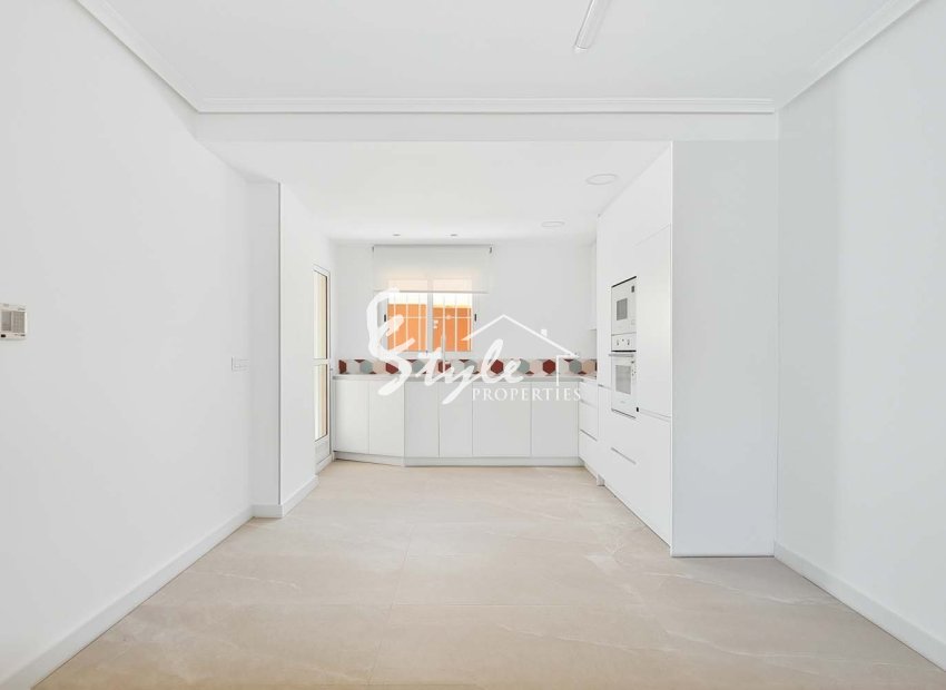 Resale - Apartament  - Torre de la Horadada - El Mojón