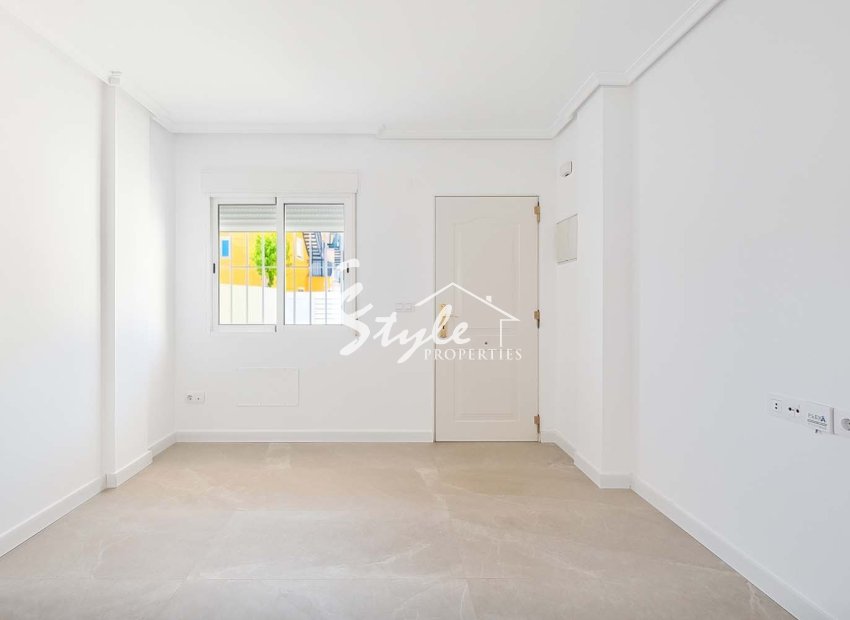 Resale - Apartament  - Torre de la Horadada - El Mojón