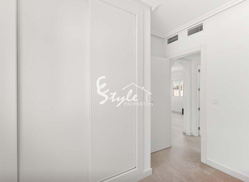 Resale - Apartament  - Torre de la Horadada - El Mojón