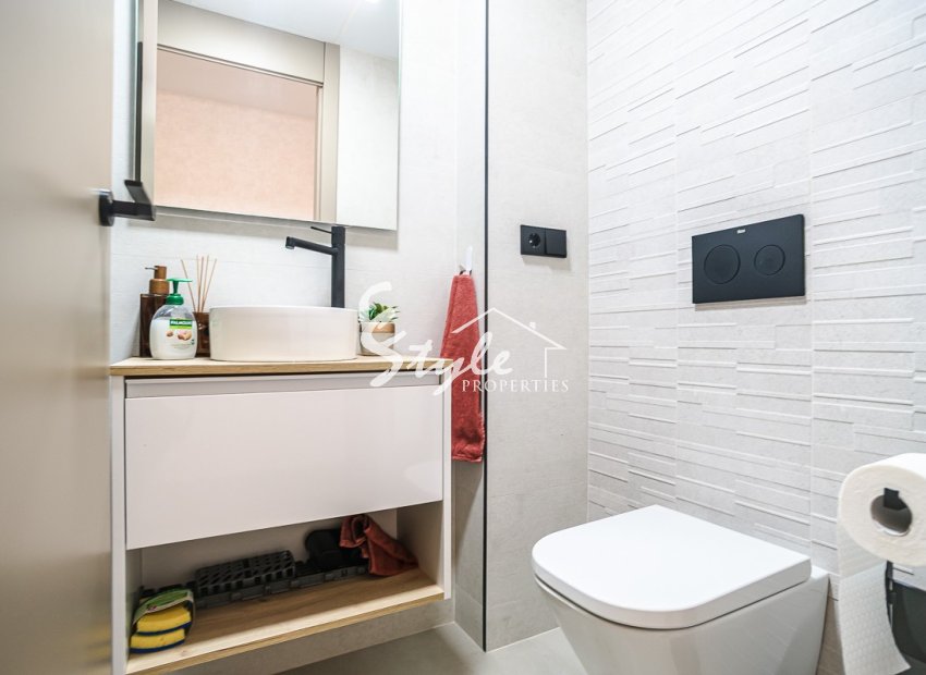 Resale - Apartament  - Torrevieja - Acequion