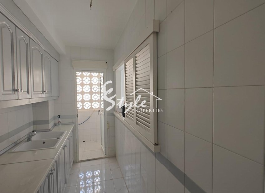 Resale - Apartament  - Torrevieja - Acequion