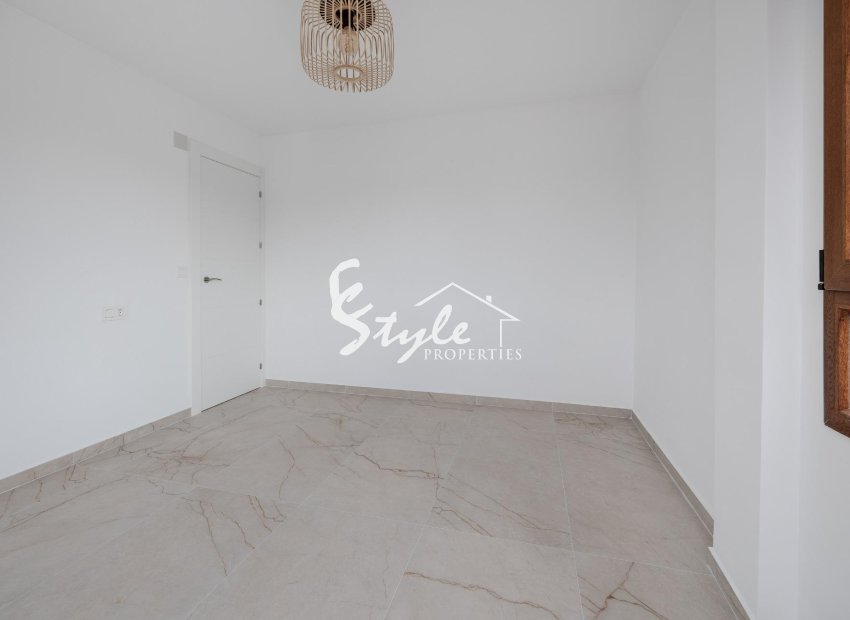 Resale - Apartament  - Torrevieja - Acequion