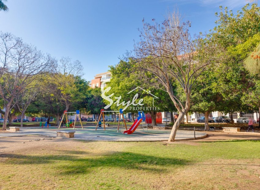 Resale - Apartament  - Torrevieja - Acequion