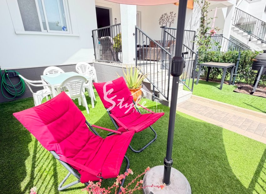 Resale - Apartament  - Torrevieja - Aguas Nuevas