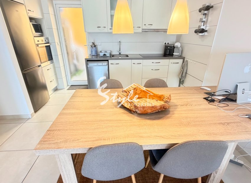 Resale - Apartament  - Torrevieja - Aguas Nuevas