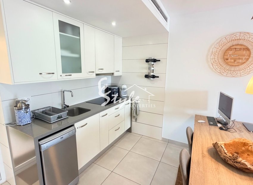 Resale - Apartament  - Torrevieja - Aguas Nuevas
