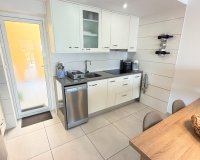 Resale - Apartament  - Torrevieja - Aguas Nuevas