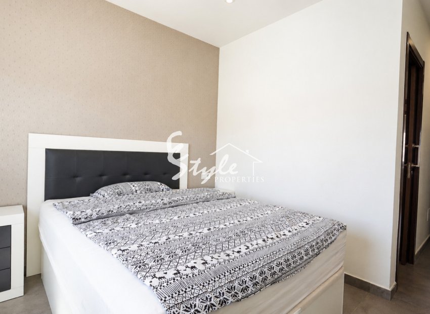 Resale - Apartament  - Torrevieja - Aguas Nuevas