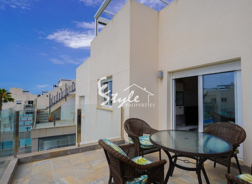 Resale - Apartament  - Torrevieja - Aguas Nuevas