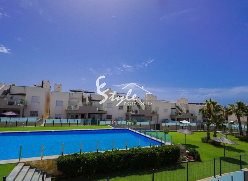 Resale - Apartament  - Torrevieja - Aguas Nuevas