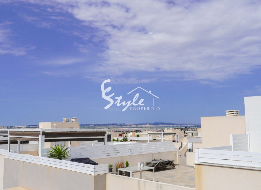 Resale - Apartament  - Torrevieja - Aguas Nuevas