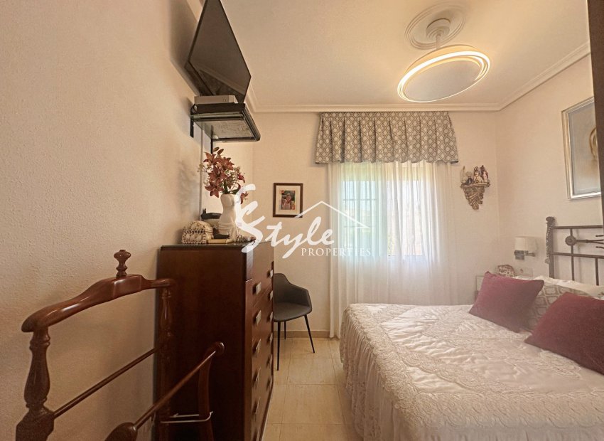 Resale - Apartament  - Torrevieja - Aguas Nuevas