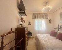 Resale - Apartament  - Torrevieja - Aguas Nuevas