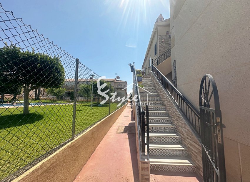 Resale - Apartament  - Torrevieja - Aguas Nuevas