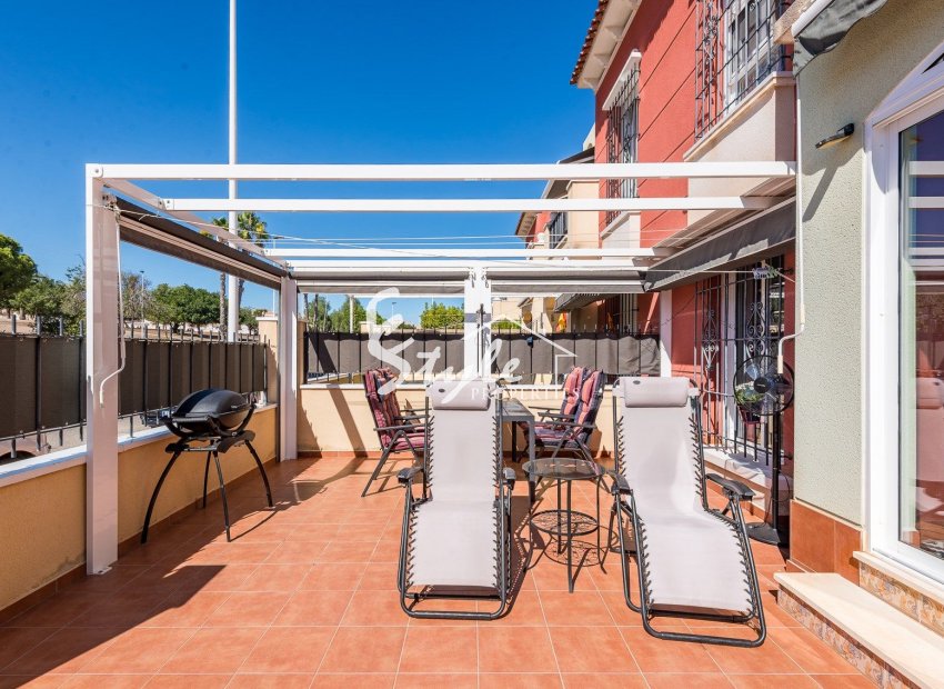 Resale - Apartament  - Torrevieja - Aguas Nuevas