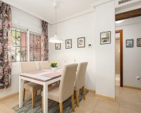 Resale - Apartament  - Torrevieja - Aguas Nuevas