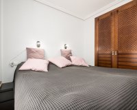 Resale - Apartament  - Torrevieja - Aguas Nuevas