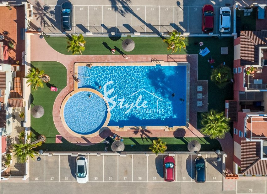 Resale - Apartament  - Torrevieja - Aguas Nuevas