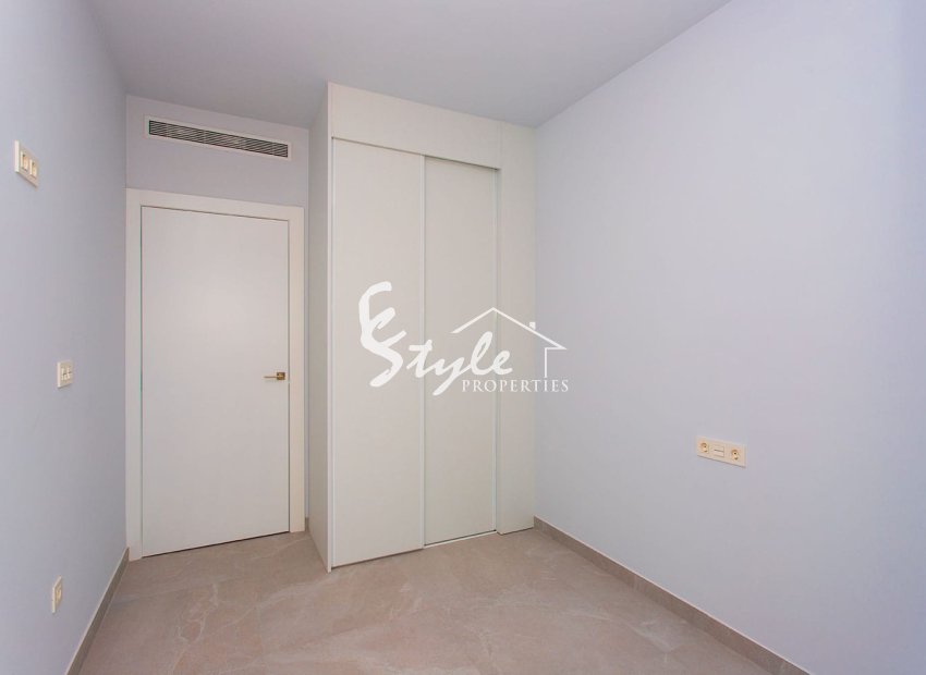 Resale - Apartament  - Torrevieja - Beach