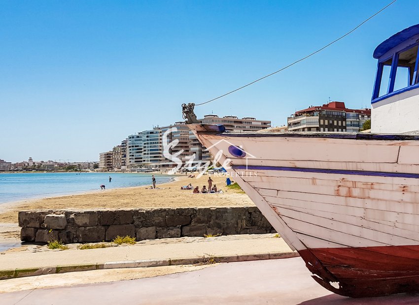 Resale - Apartament  - Torrevieja - Beach