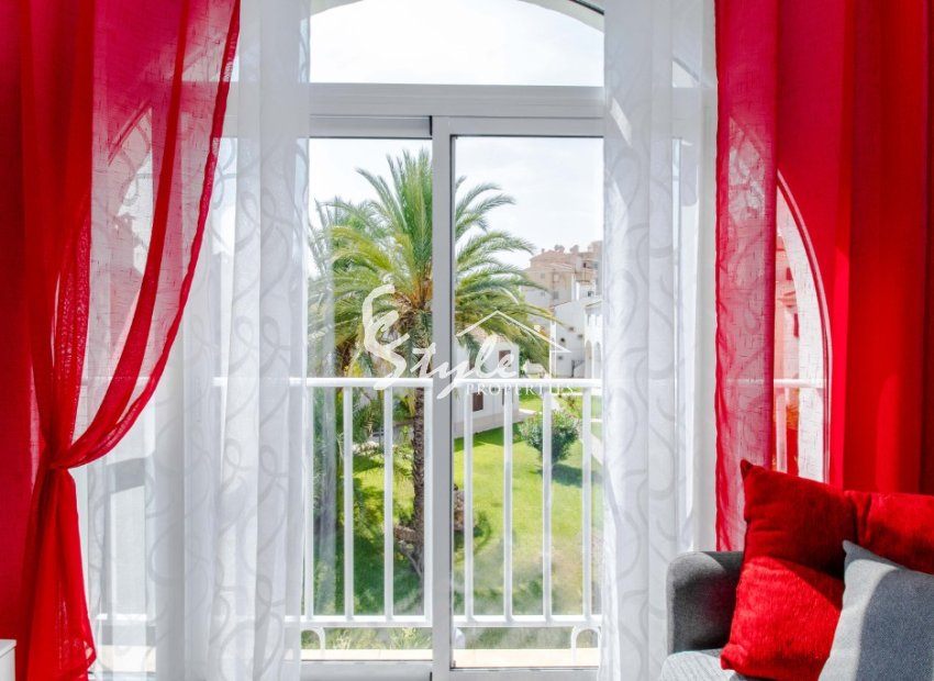 Resale - Apartament  - Torrevieja - Calas Blancas