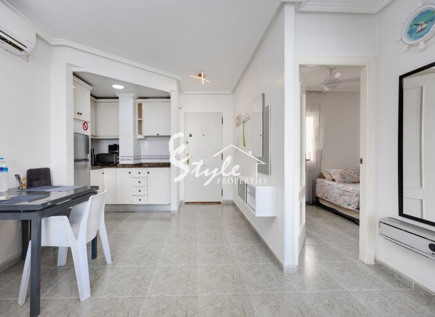 Resale - Apartament  - Torrevieja - calle Mar Baltico