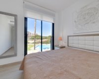 Resale - Apartament  - Torrevieja - calle Puerto Romano