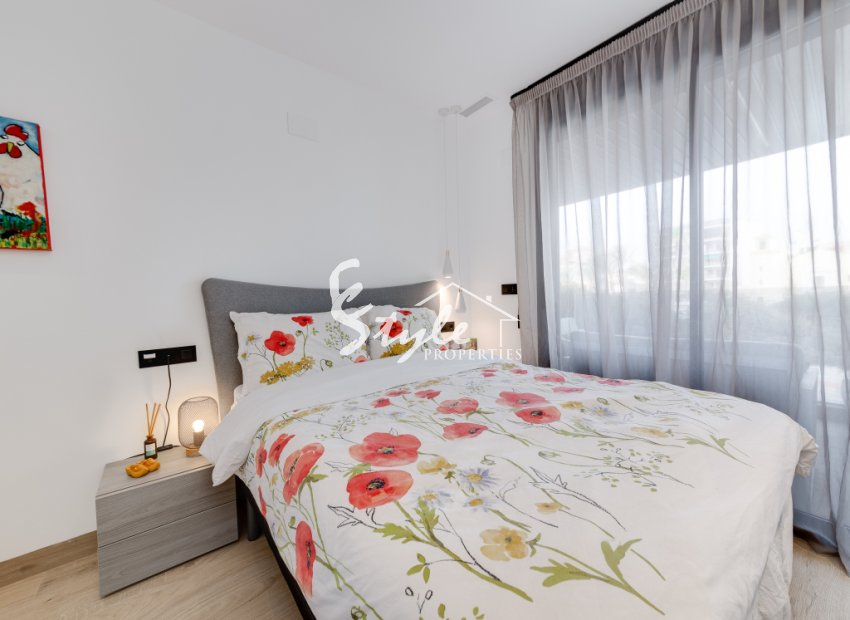 Resale - Apartament  - Torrevieja - calle San Juan -la Mata