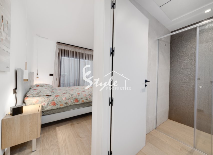 Resale - Apartament  - Torrevieja - calle San Juan -la Mata
