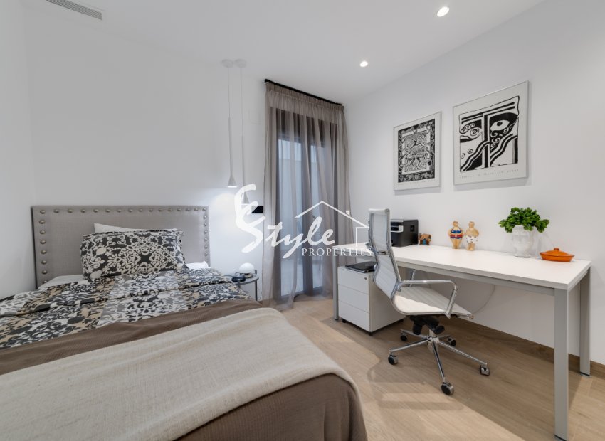 Resale - Apartament  - Torrevieja - calle San Juan -la Mata