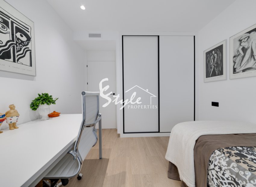 Resale - Apartament  - Torrevieja - calle San Juan -la Mata
