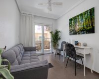 Resale - Apartament  - Torrevieja - calle Torreviejensen Ausentes
