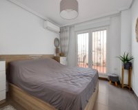 Resale - Apartament  - Torrevieja - calle Torreviejensen Ausentes