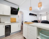 Resale - Apartament  - Torrevieja - calle VICTOR GARCIA VILLALGORDO