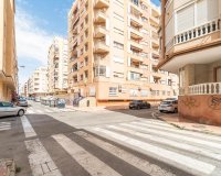 Resale - Apartament  - Torrevieja - Center