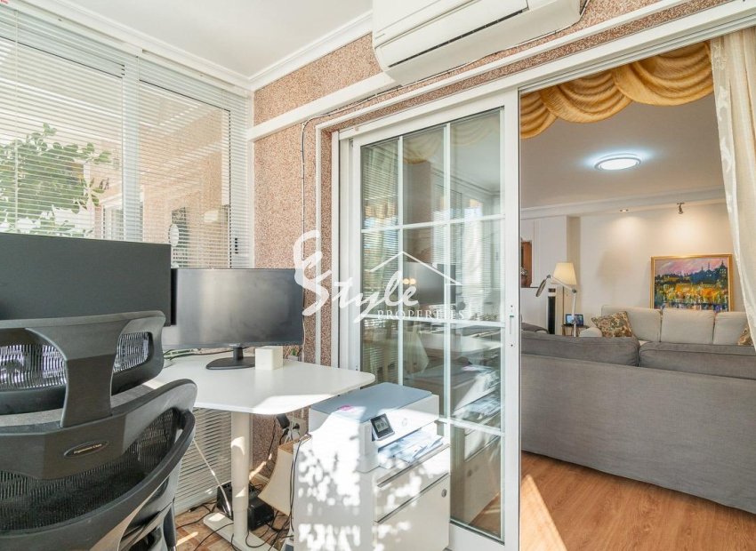 Resale - Apartament  - Torrevieja - Center