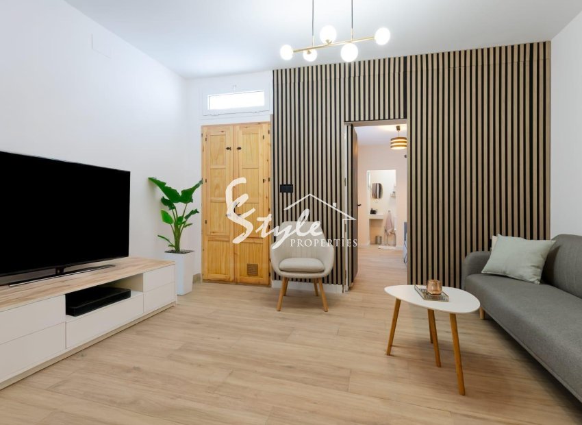 Resale - Apartament  - Torrevieja - Centro - Muelle Pesquero