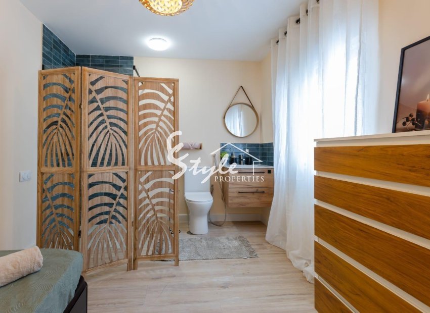 Resale - Apartament  - Torrevieja - Centro - Muelle Pesquero